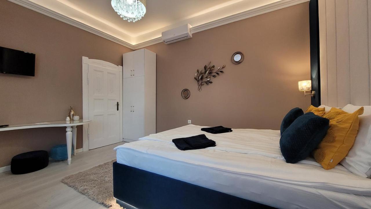 Glamour Apartman Дьюла Экстерьер фото