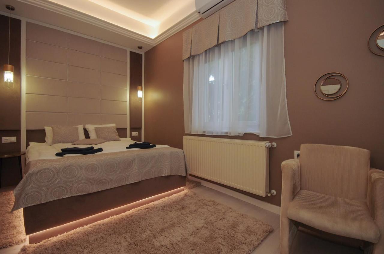 Glamour Apartman Дьюла Экстерьер фото