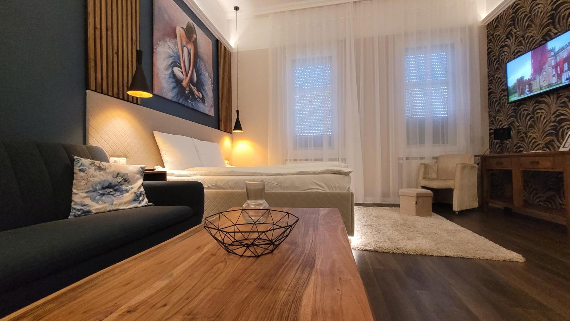 Glamour Apartman Дьюла Экстерьер фото
